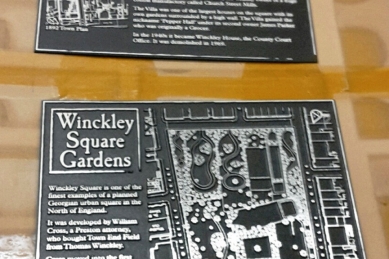 15-Gardens-Plaque